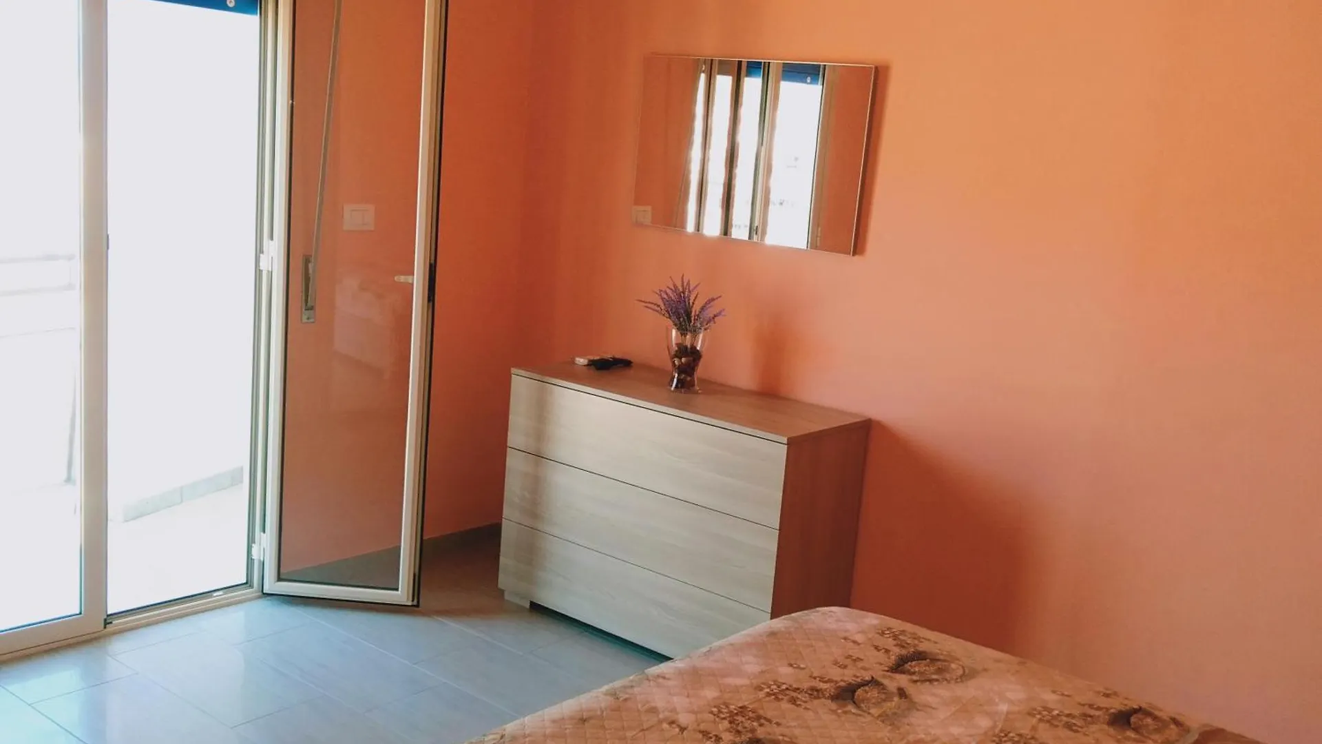 Mati Rooms Giarre Apartamento