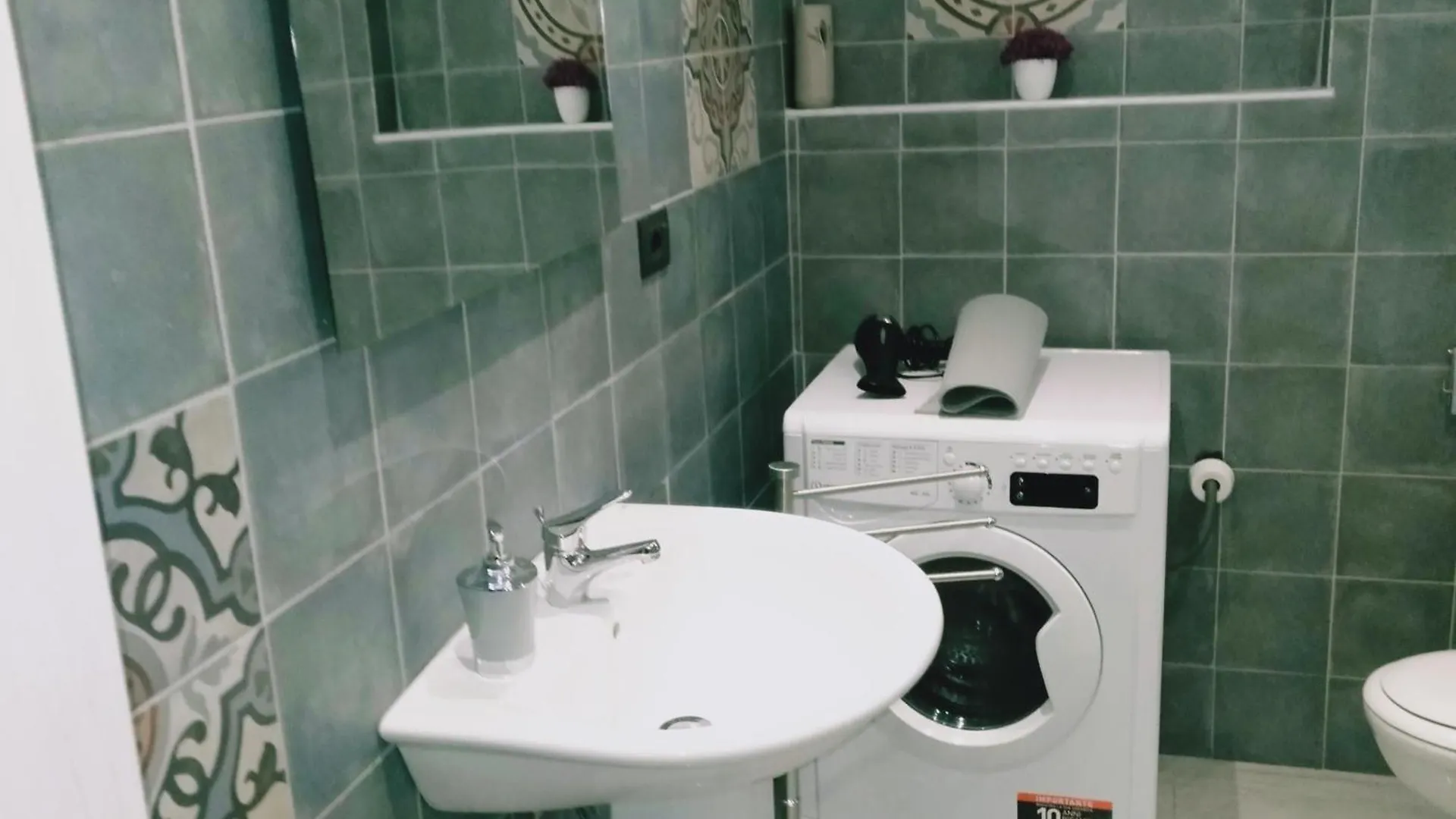 Mati Rooms Giarre Italia